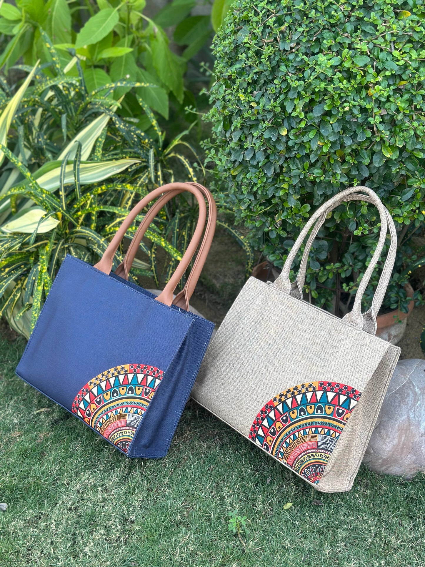 Inaya Canvas Tote Desert Bloom - Beige