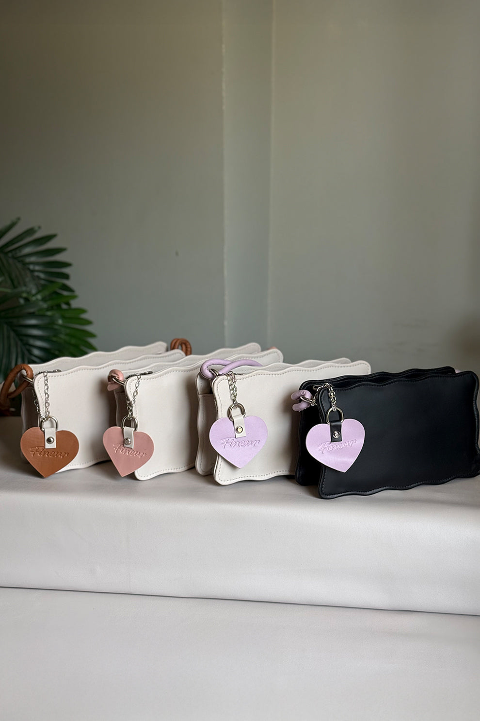 Inaya Handbag Baggie - Off White (Lilac Strap)