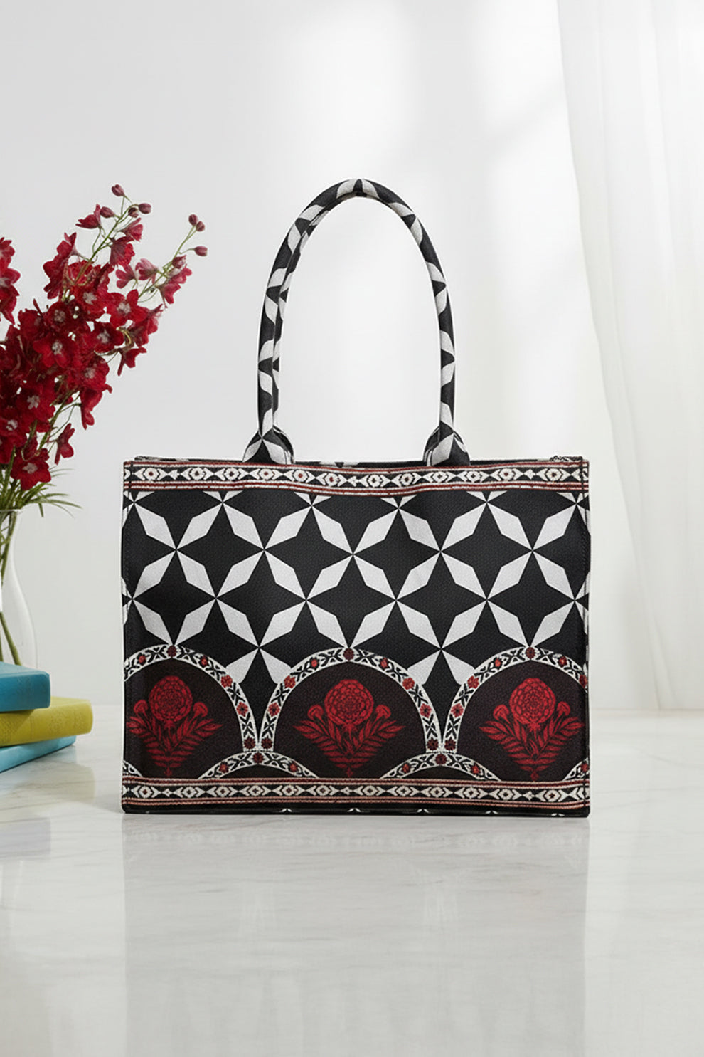 Inaya Canvas Tote Eclipse Floral