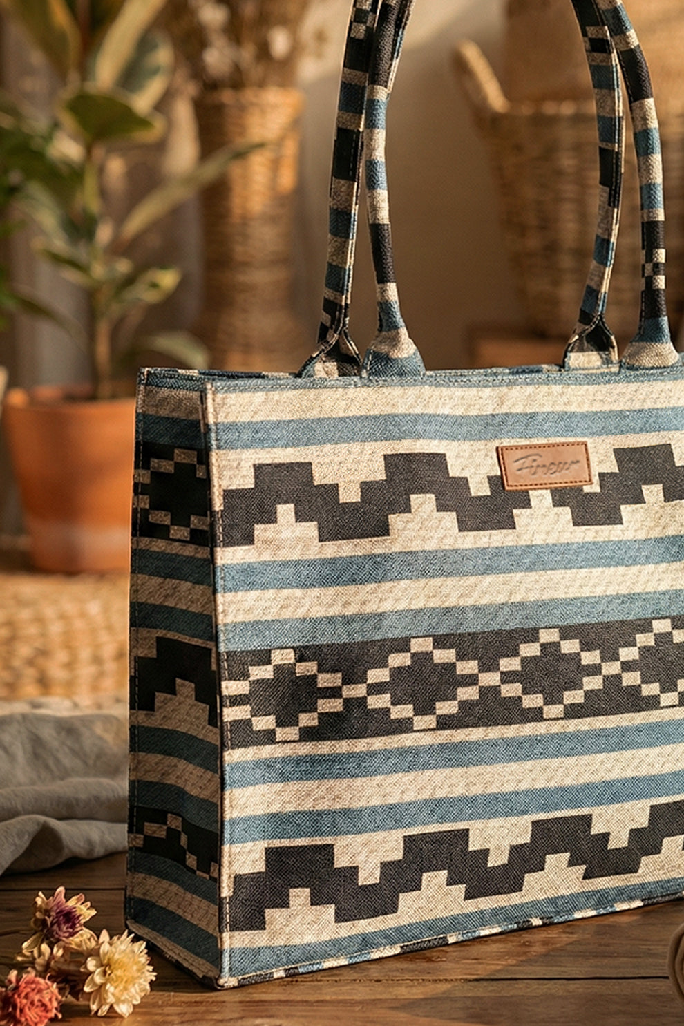 Inaya Canvas Tote Dusk