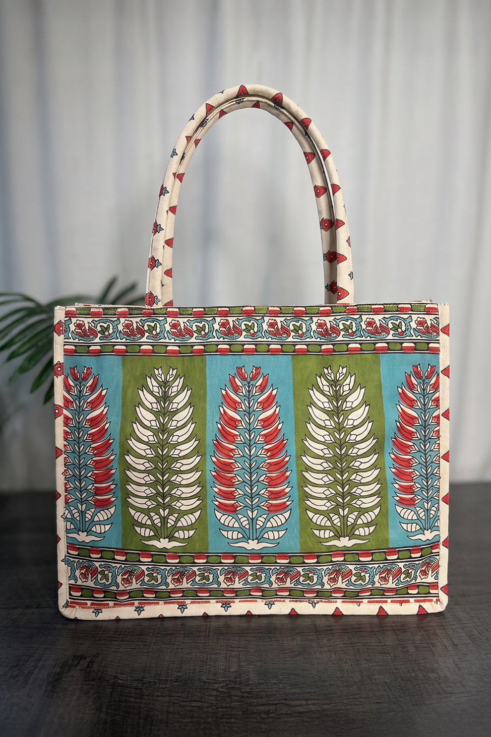 Inaya Canvas Tote Colorful Leaf