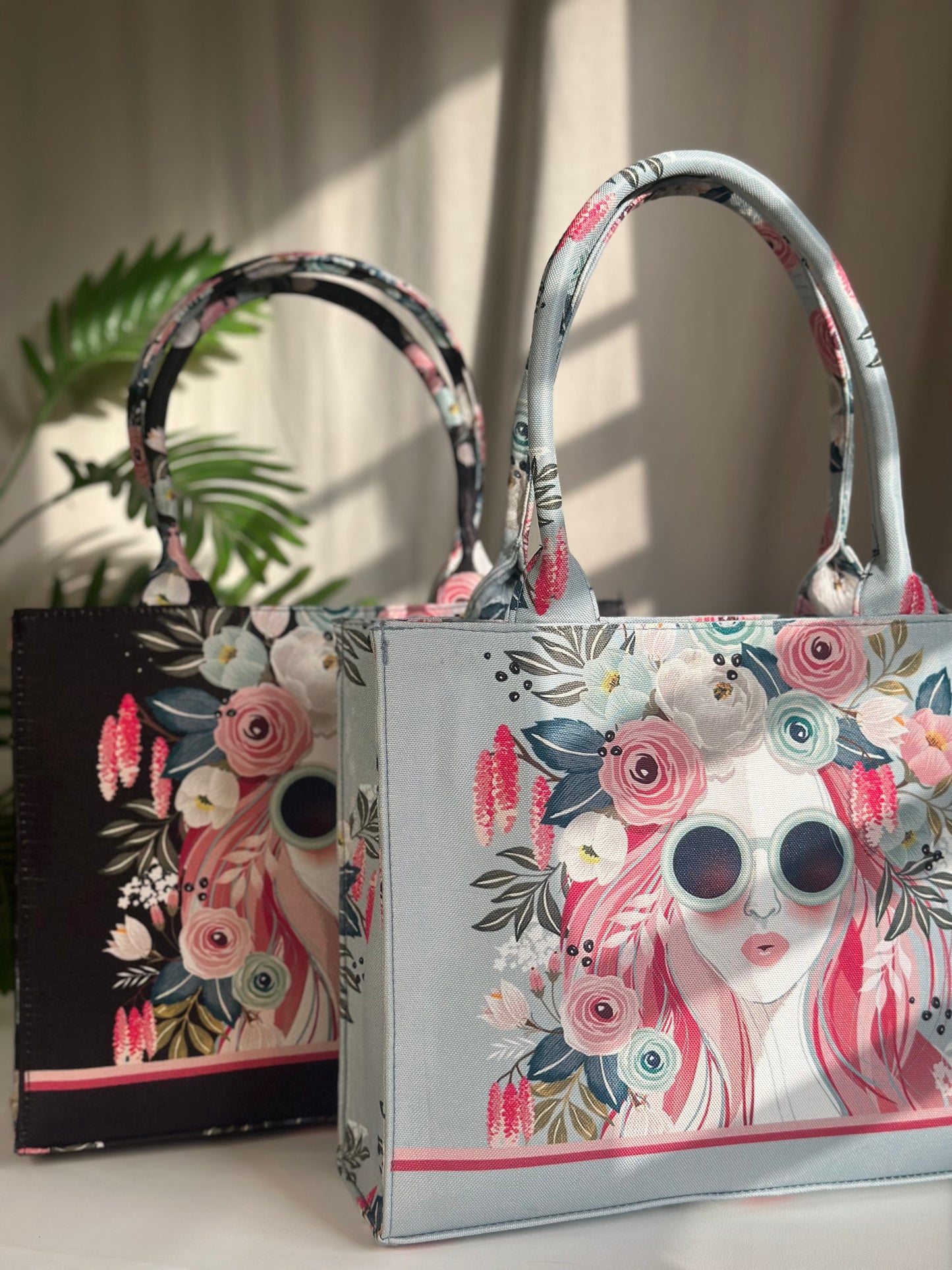 Inaya Canvas Tote Cherry Twinkle - Black