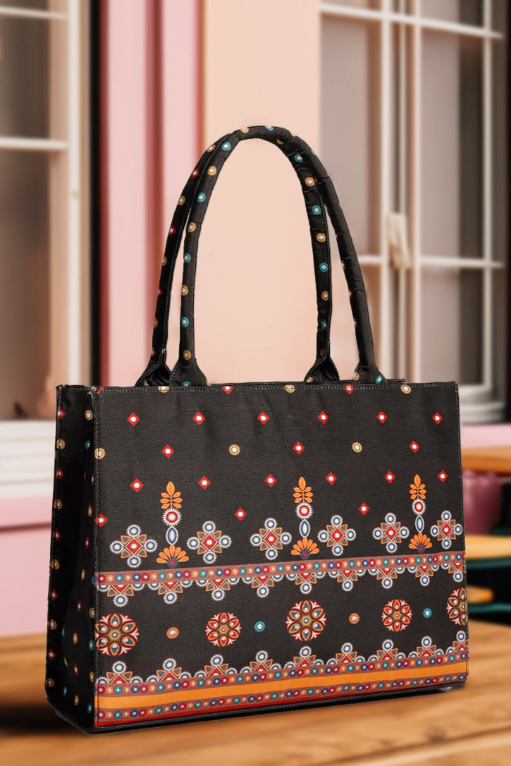 Inaya Canvas Tote Chic Spots