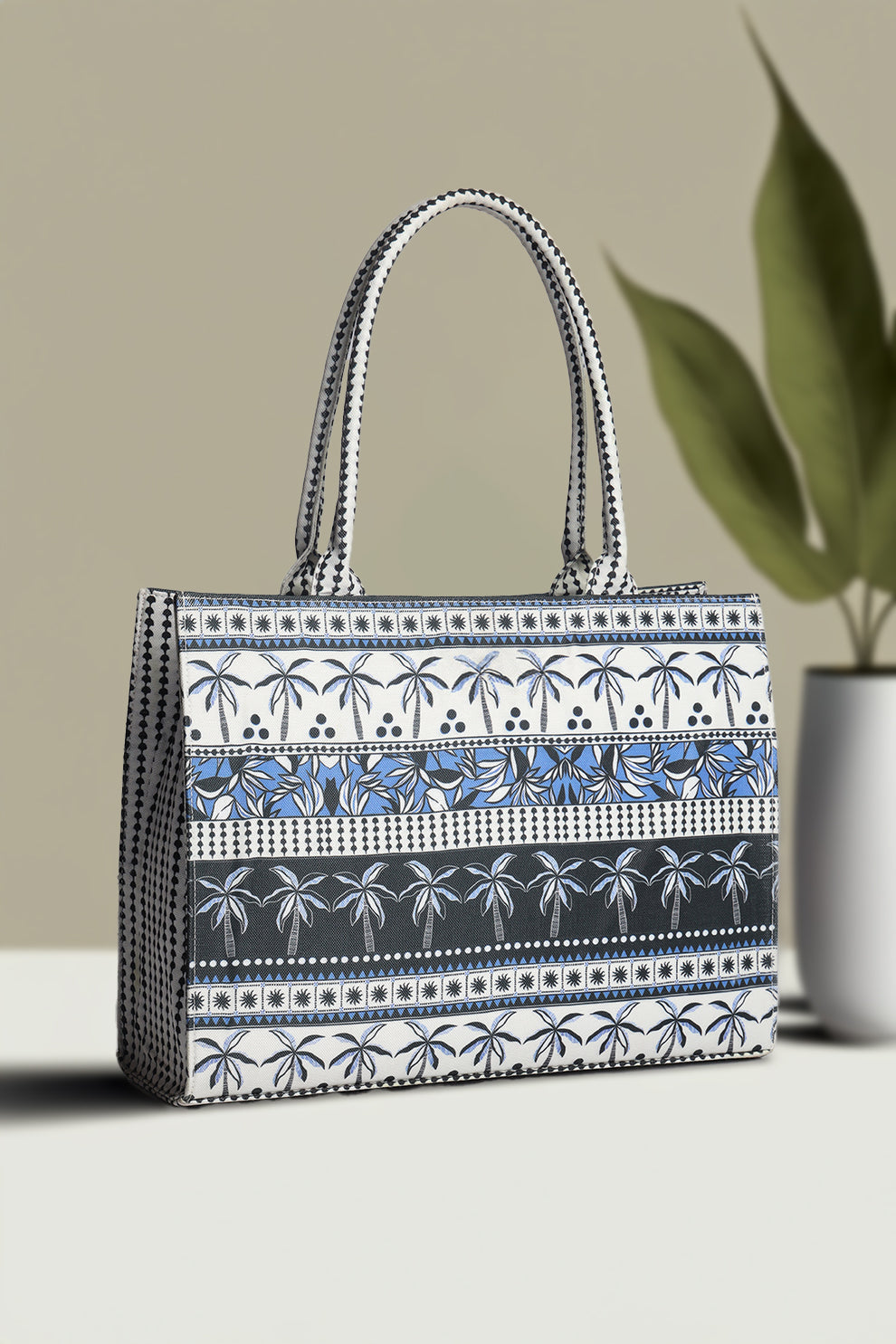 Inaya Canvas Tote Coconut Breeze